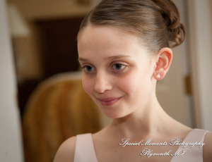 Lori & Kyle at Matthaei Botanical Gardens Ann Arbor MI wedding photograph