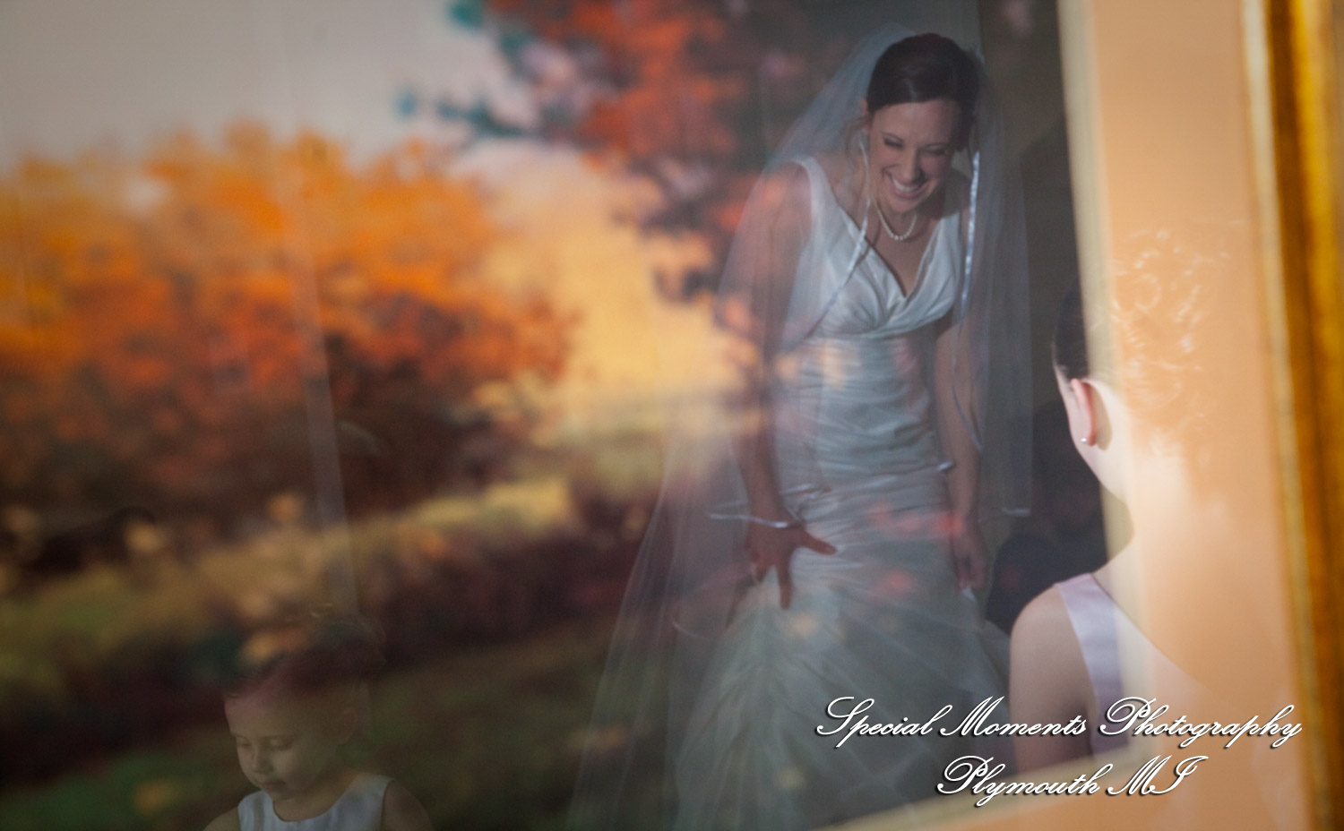 Lori & Kyle at Matthaei Botanical Gardens Ann Arbor MI wedding photograph