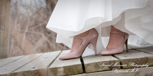 Lori & Kyle at Matthaei Botanical Gardens Ann Arbor MI wedding photograph