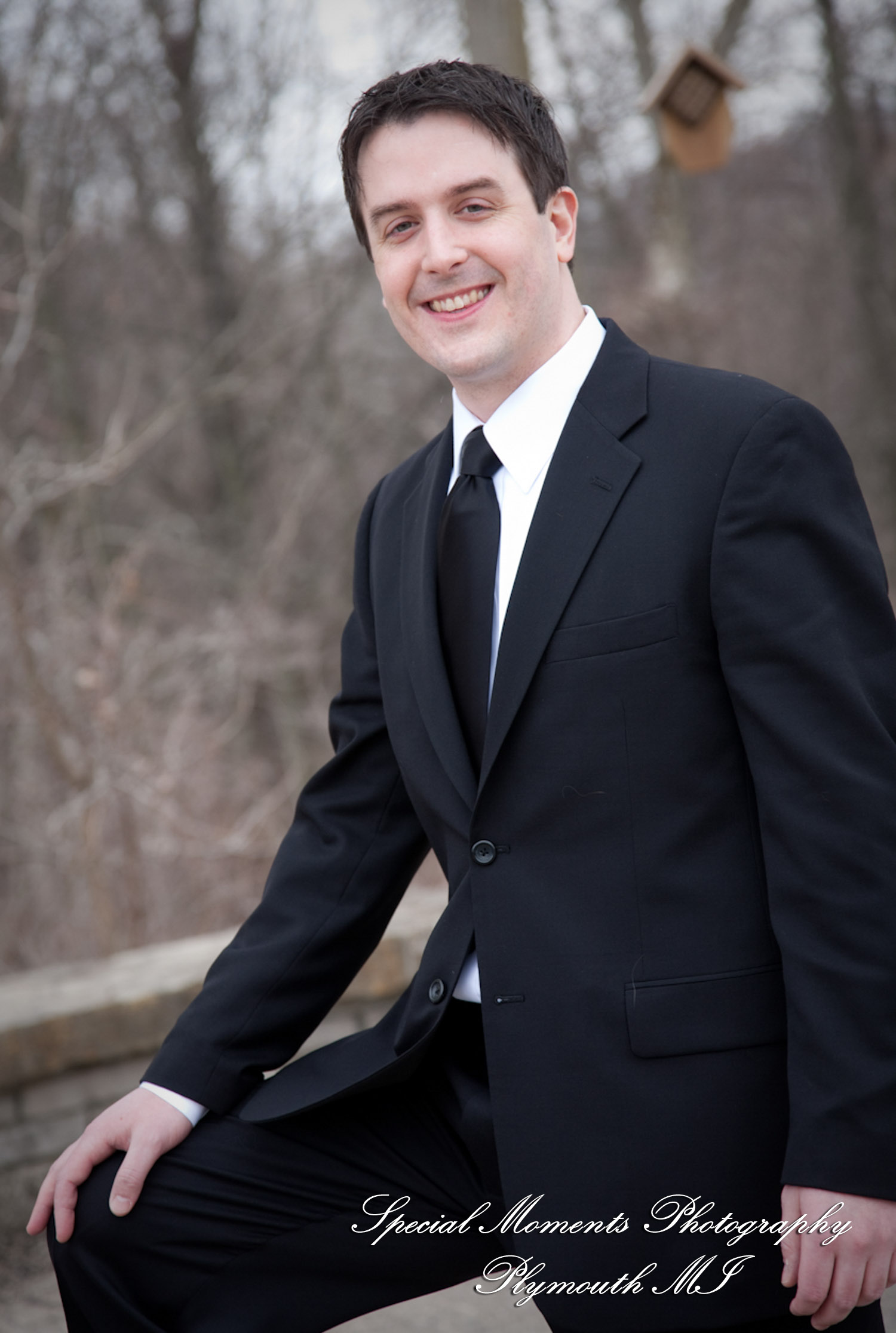 Lori & Kyle at Matthaei Botanical Gardens Ann Arbor MI wedding photograph