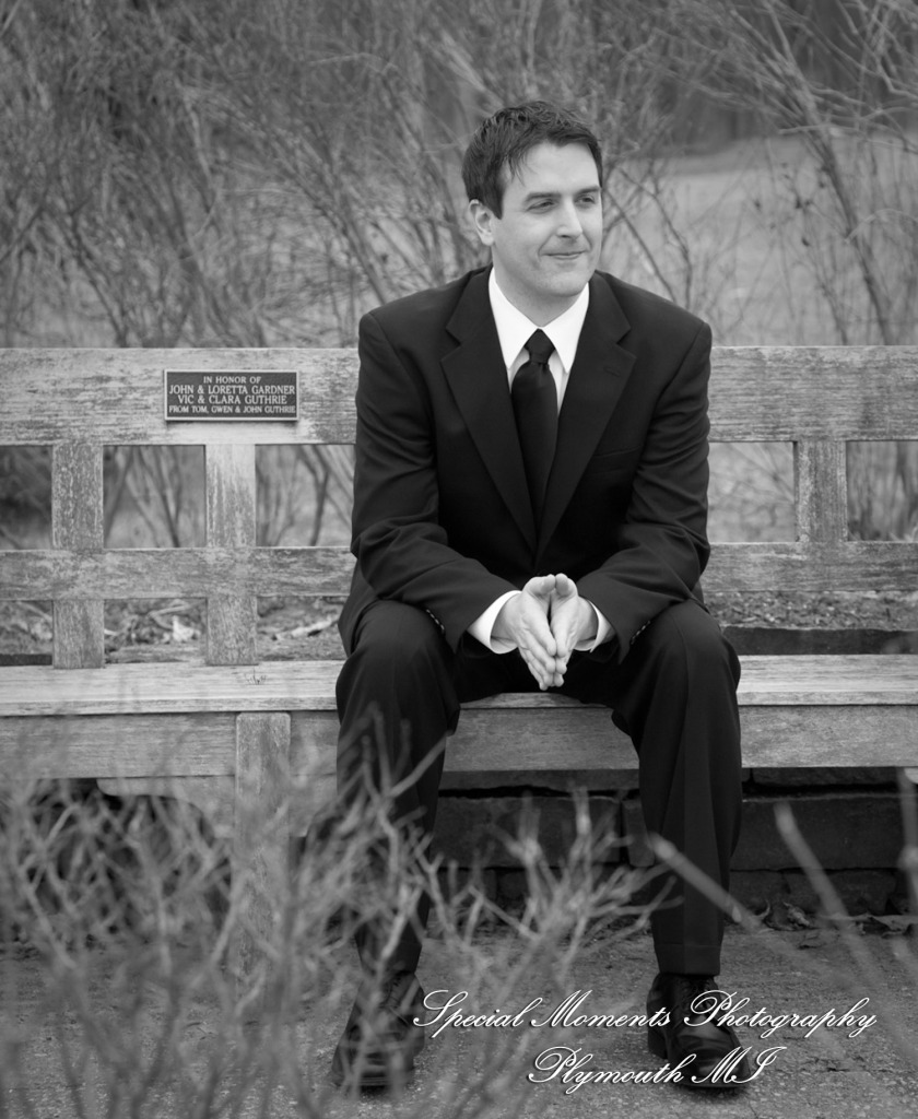 Lori & Kyle at Matthaei Botanical Gardens Ann Arbor MI wedding photograph