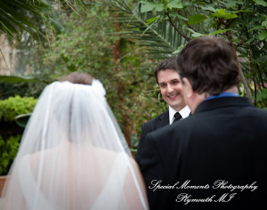 Lori & Kyle at Matthaei Botanical Gardens Ann Arbor MI wedding photograph