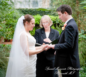Lori & Kyle at Matthaei Botanical Gardens Ann Arbor MI wedding photograph