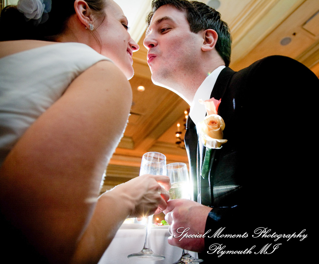 Lori & Kyle at La Piazza Mediterrano Ann Arbor MI wedding photograph