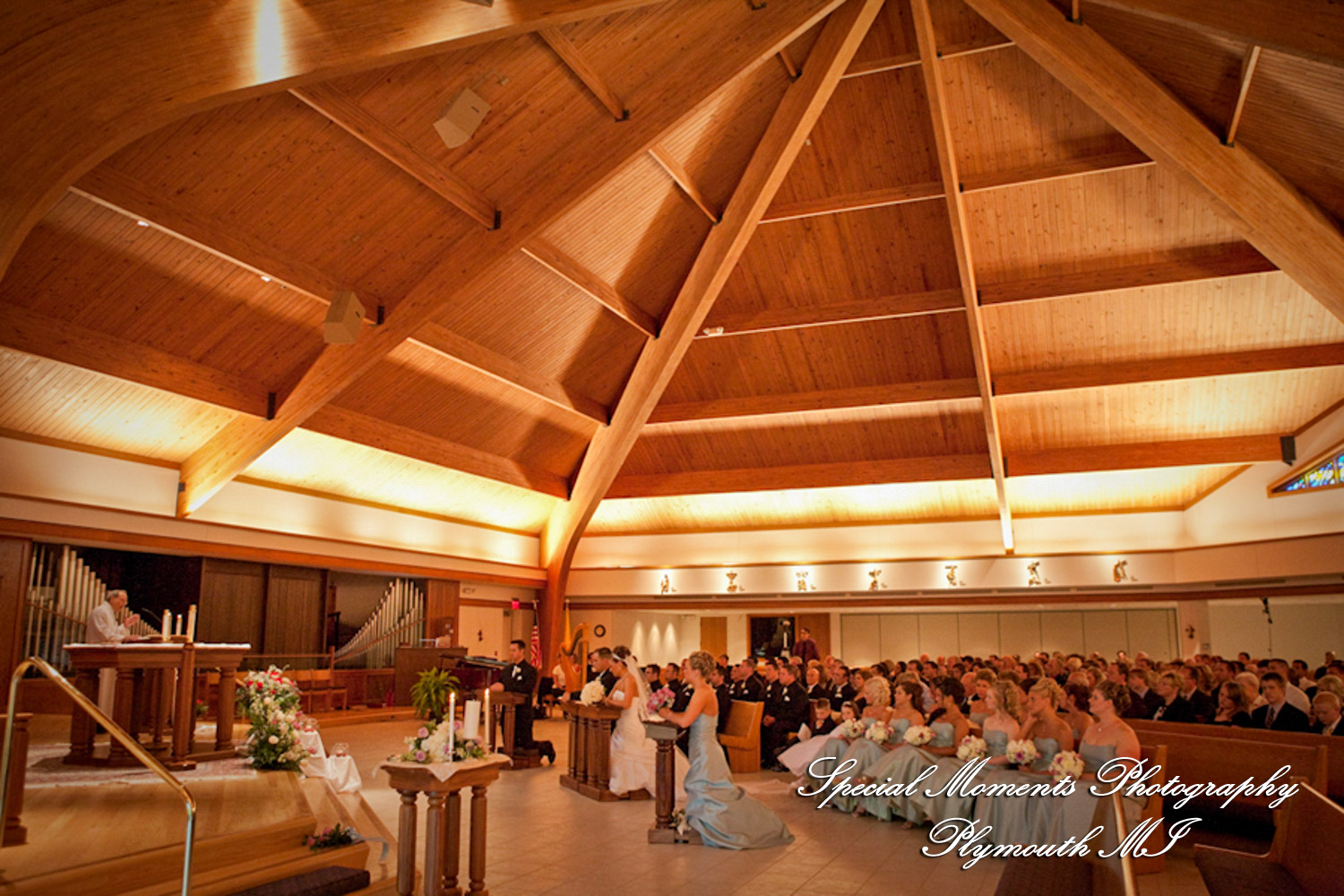 Julie & George at St. Jane Frances de Chantal Sterling Heights MI wedding photograph