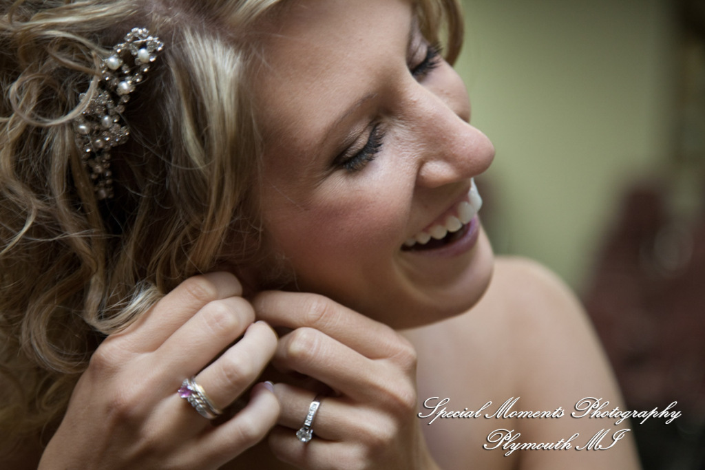 Kim & Mark at Calvary Baptist Church Canton MI wedding photograph