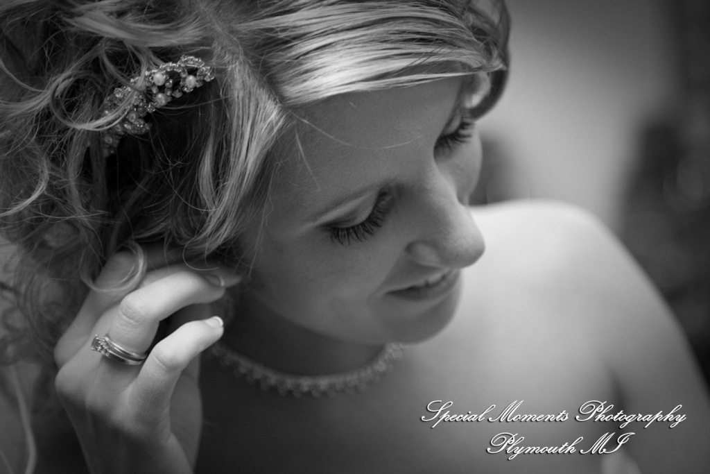 Kim & Mark at Calvary Baptist Church Canton MI wedding photograph