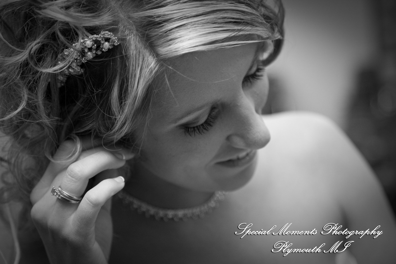 Kim & Mark at Calvary Baptist Church Canton MI wedding photograph