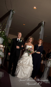 Kim & Mark at Calvary Baptist Church Canton MI wedding photograph