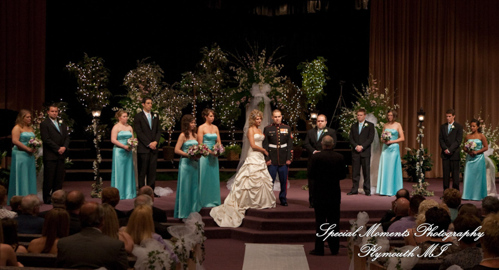 Kim & Mark at Calvary Baptist Church Canton MI wedding photograph