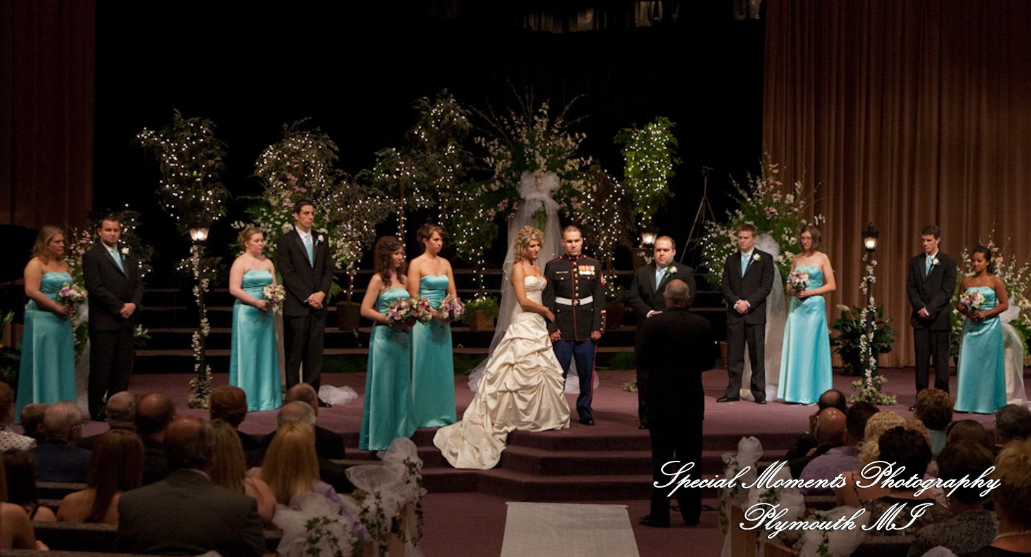 Kim & Mark at Calvary Baptist Church Canton MI wedding photograph