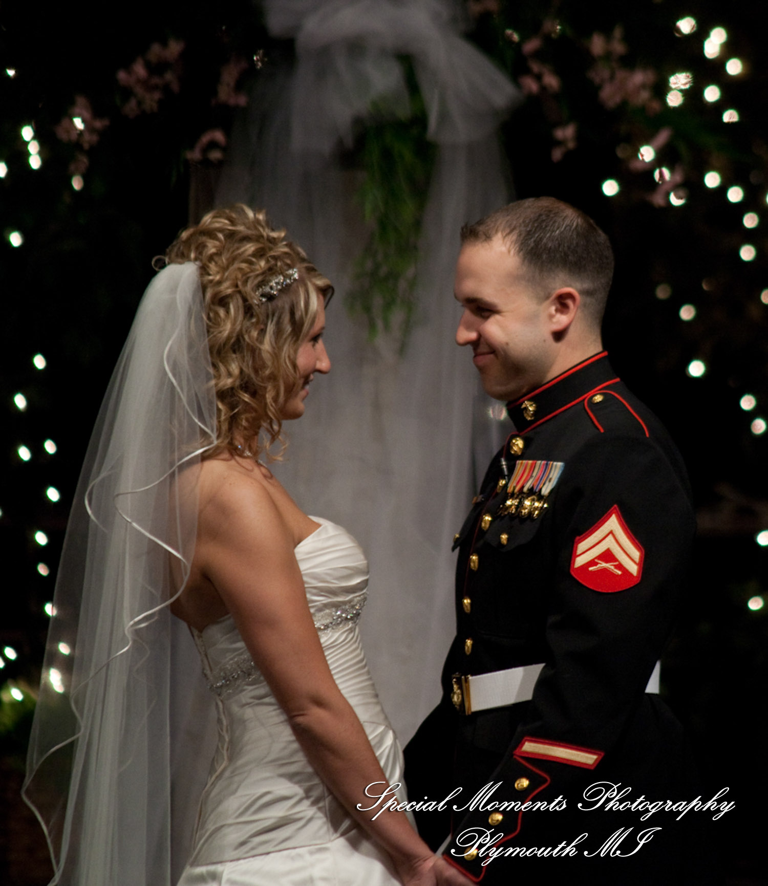 Kim & Mark at Calvary Baptist Church Canton MI wedding photograph