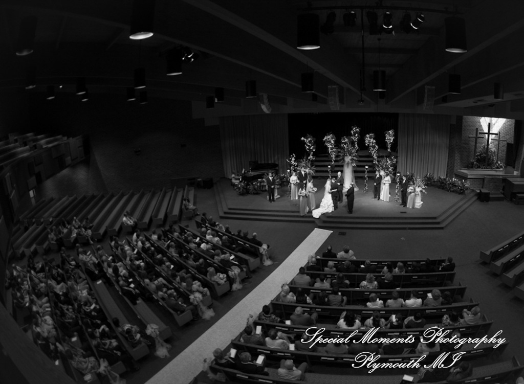 Kim & Mark at Calvary Baptist Church Canton MI wedding photograph
