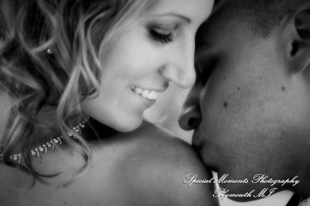 Kim & Mark at Burton Manor Livonia MI wedding photograph