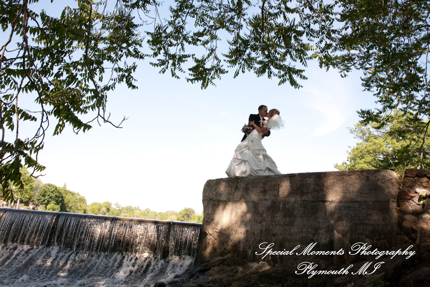 Kim & Mark at Kellogg Park Plymouth MI wedding photograph