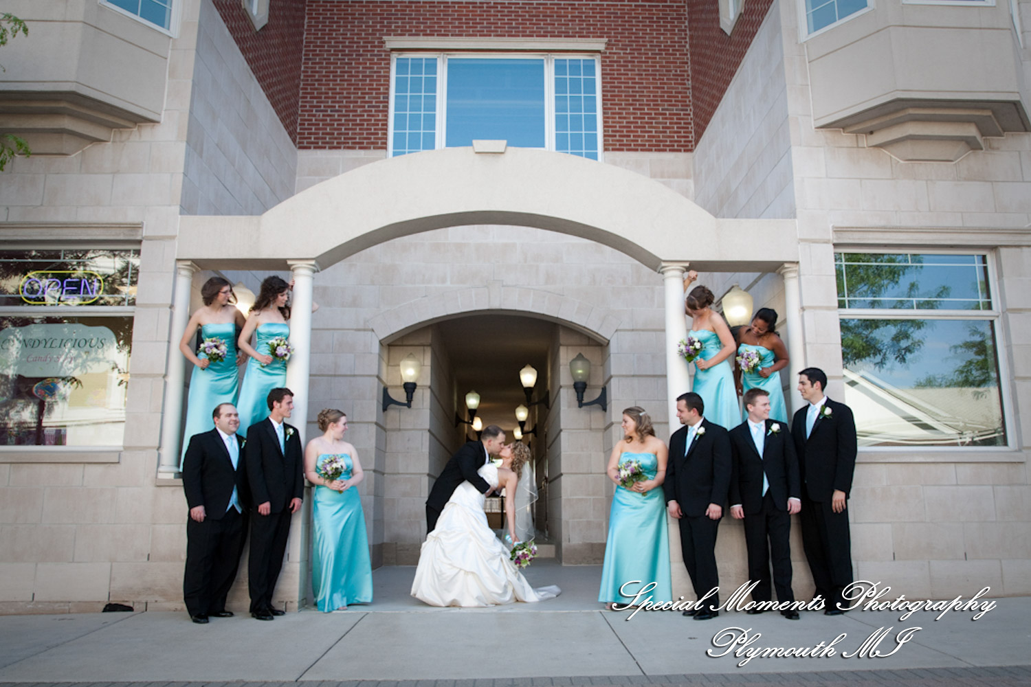 Kim & Mark at Kellogg Park Plymouth MI wedding photograph