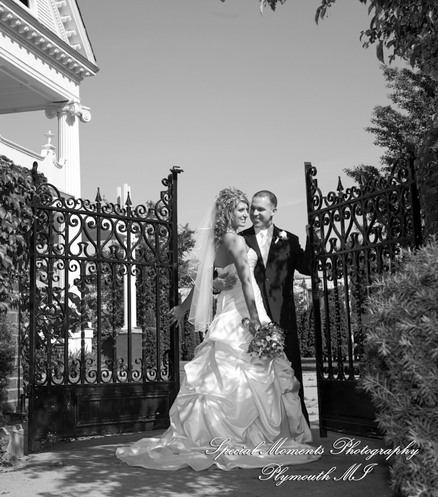 Kim & Mark at Kellogg Park Plymouth MI wedding photograph