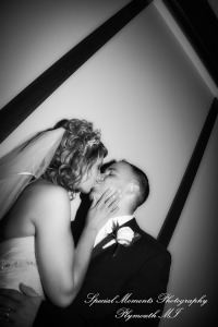 Kim & Mark at Burton Manor Livonia MI wedding photograph