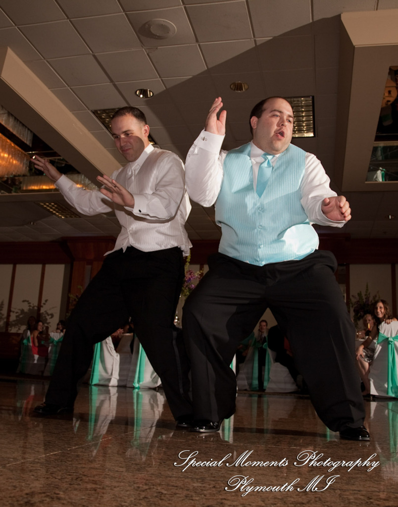 Kim & Mark at Burton Manor Livonia MI wedding photograph