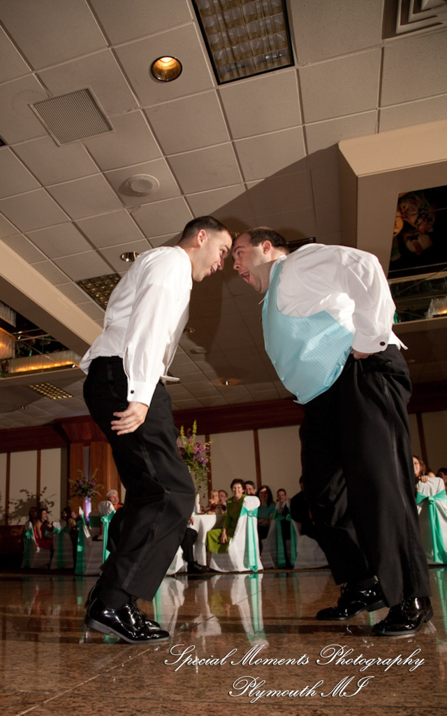 Kim & Mark at Burton Manor Livonia MI wedding photograph