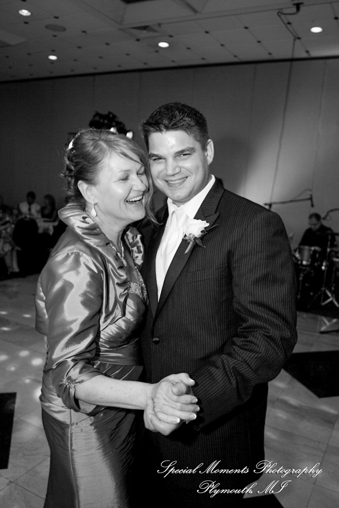 Lauren & Octavian Italian American Club Livonia MI wedding photograph