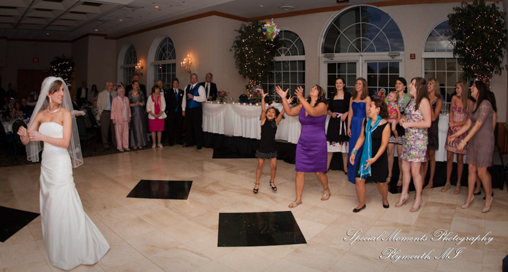 Lauren & Octavian Italian American Club Livonia MI wedding photograph