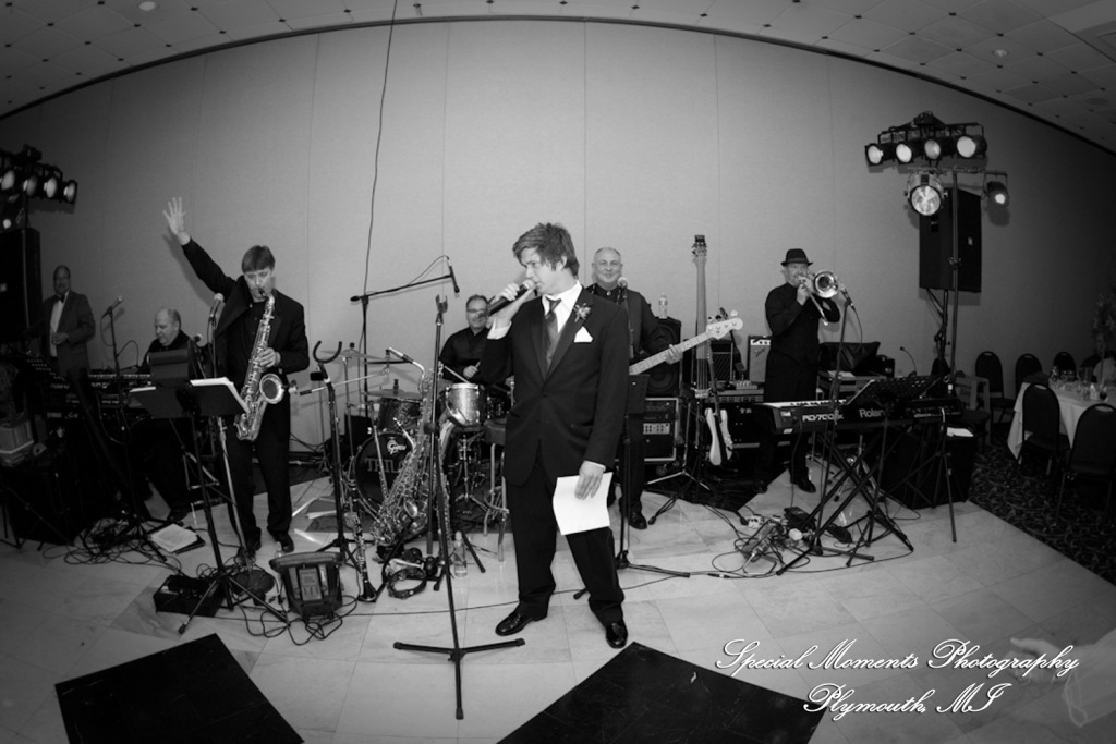 Lauren & Octavian Italian American Club Livonia MI wedding photograph