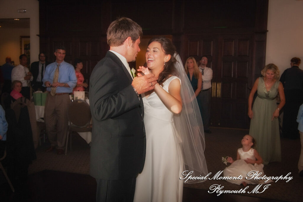 Alexandra & Sean at Polo Fields Golf & Counrty Club Ann Arbor MI wedding photography