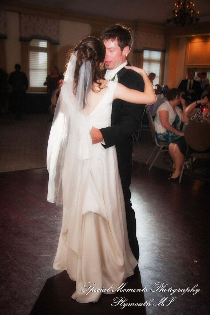 Alexandra & Sean at Polo Fields Golf & Counrty Club Ann Arbor MI wedding photography