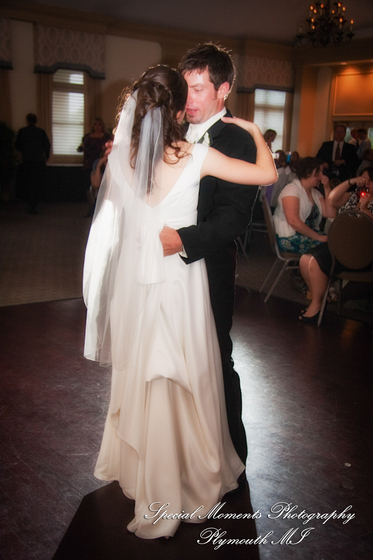 Alexandra & Sean at Polo Fields Golf & Counrty Club Ann Arbor MI wedding photography