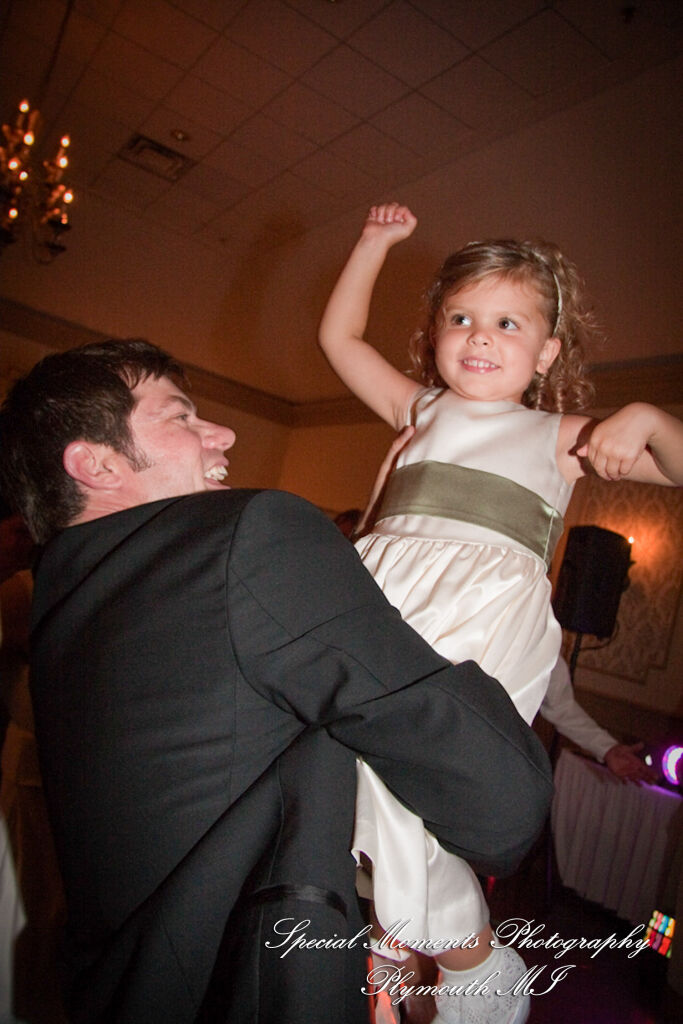 Alexandra & Sean at Polo Fields Golf & Counrty Club Ann Arbor MI wedding photography