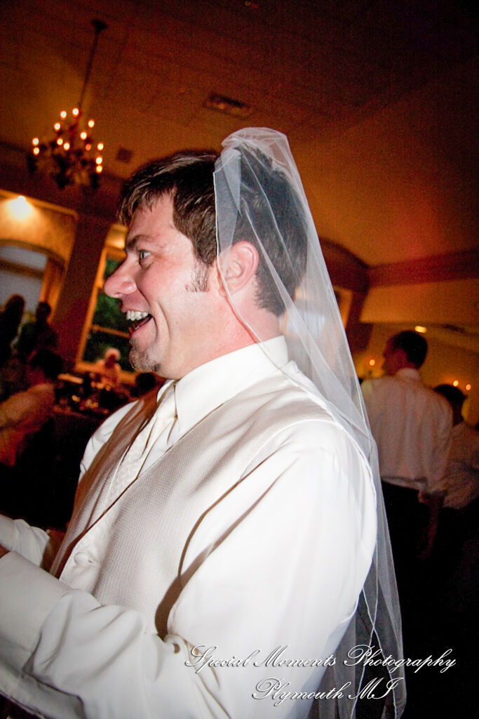 Alexandra & Sean at Polo Fields Golf & Counrty Club Ann Arbor MI wedding photography