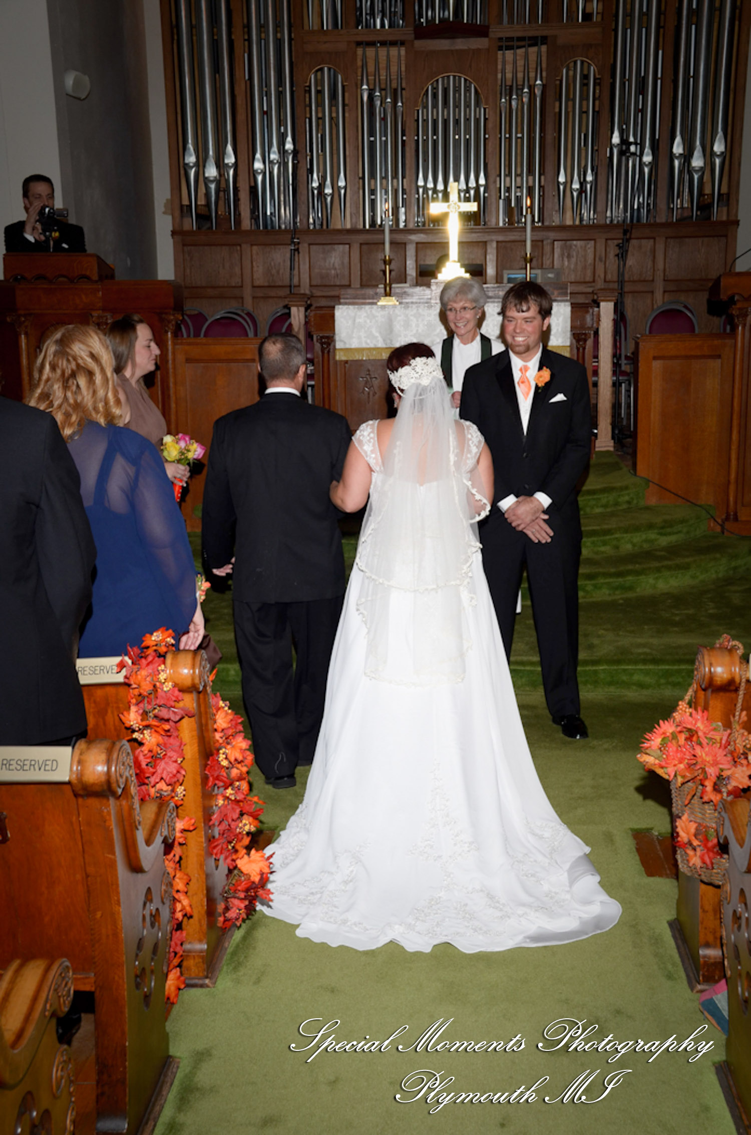 Mandie & Zachery at First United Methodist Church Chelsea MI wedding photography