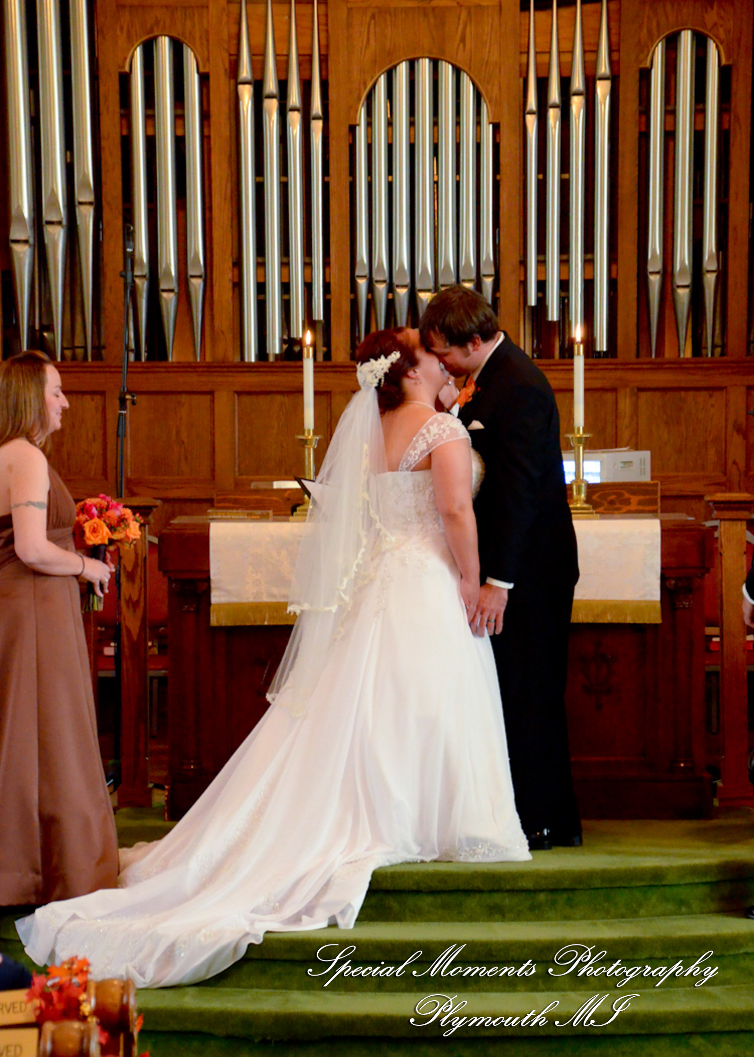 Mandie & Zachery at First United Methodist Church Chelsea MI wedding photography