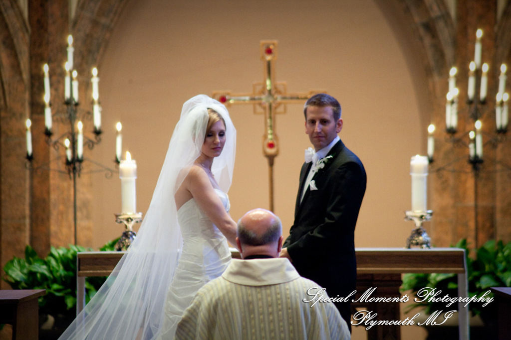 Lindsey & Jim at St. Ambrose Catholic Grosse Pointe Park MI wedding photograph