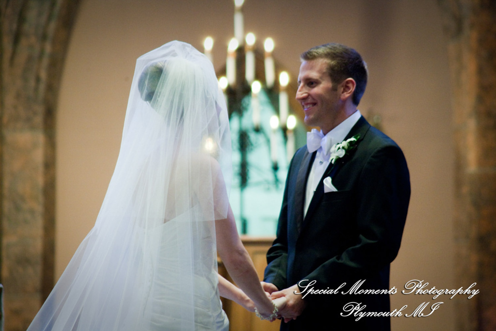 Lindsey & Jim at St. Ambrose Catholic Grosse Pointe Park MI wedding photograph