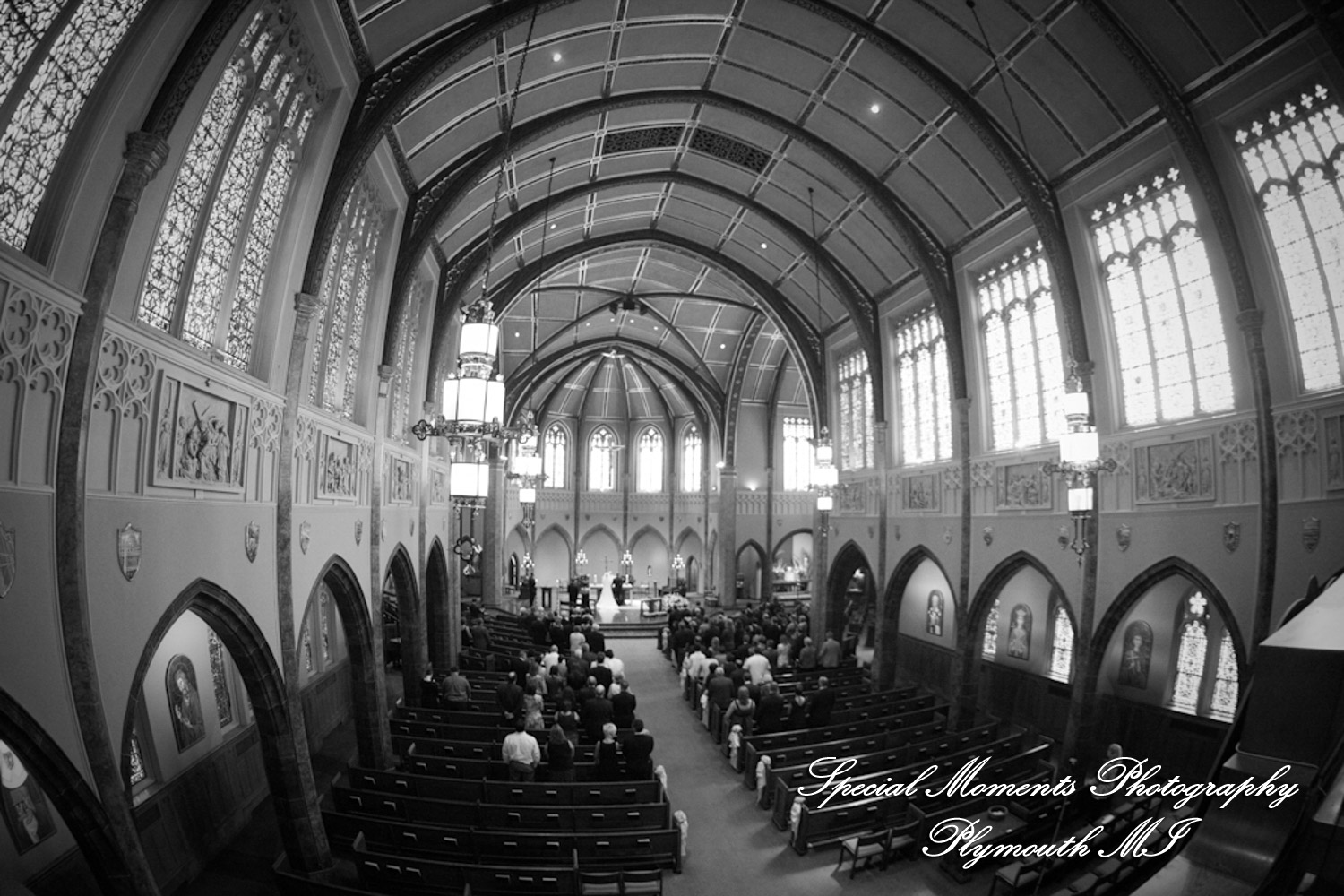 Lindsey & Jim at St. Ambrose Catholic Grosse Pointe Park MI wedding photograph