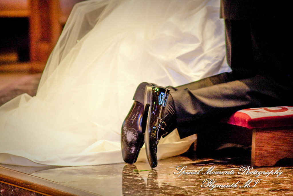 Lindsey & Jim at St. Ambrose Catholic Grosse Pointe Park MI wedding photograph