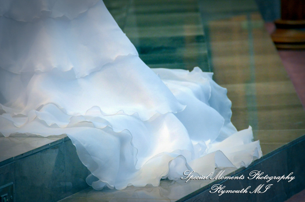 Dayna & Anthony at St. Nicholas Greek Orthodox Church Troy MI wedding photograph