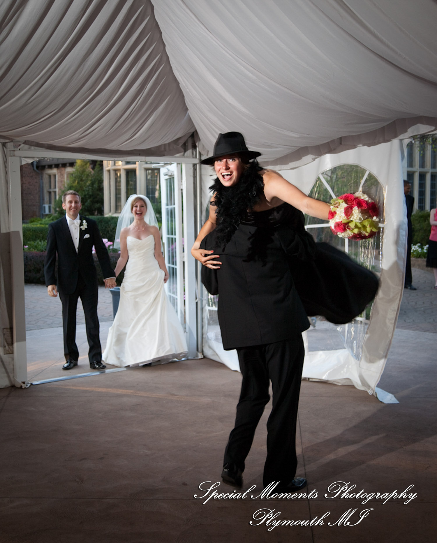 Lindsey & Jim at Meadow Brook Hall Rochester MI wedding photograph