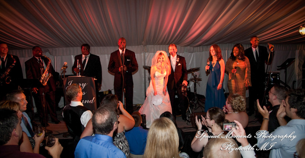 Lindsey & Jim at Meadow Brook Hall Rochester MI wedding photograph