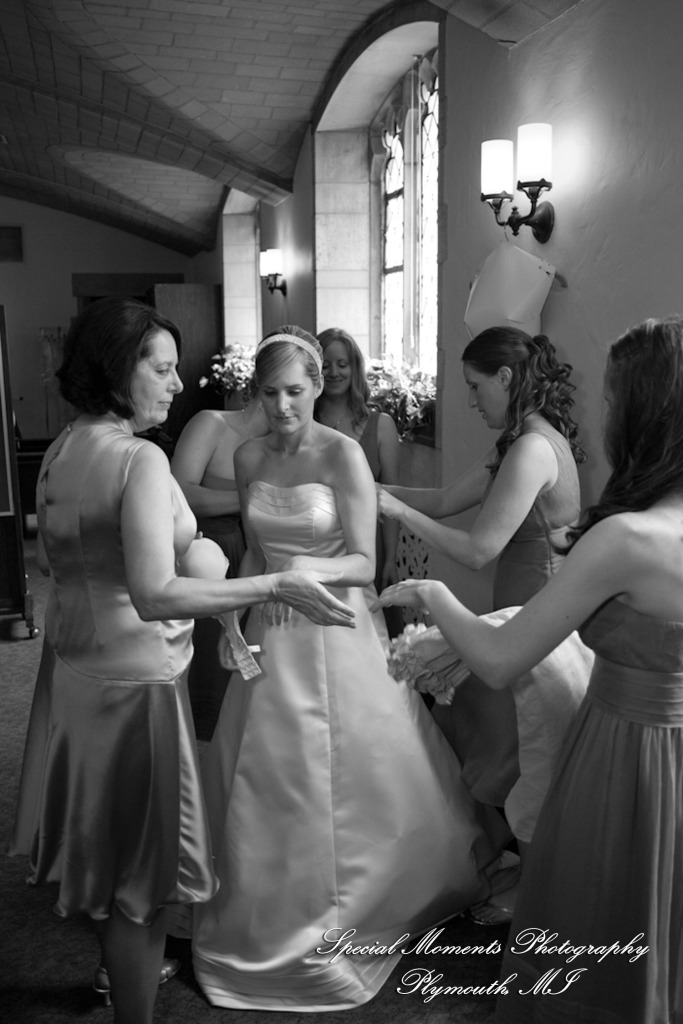 Erin & Patrick at Christ Church Grosse Pointe Grosse Pointe Farms MI wedding photograph