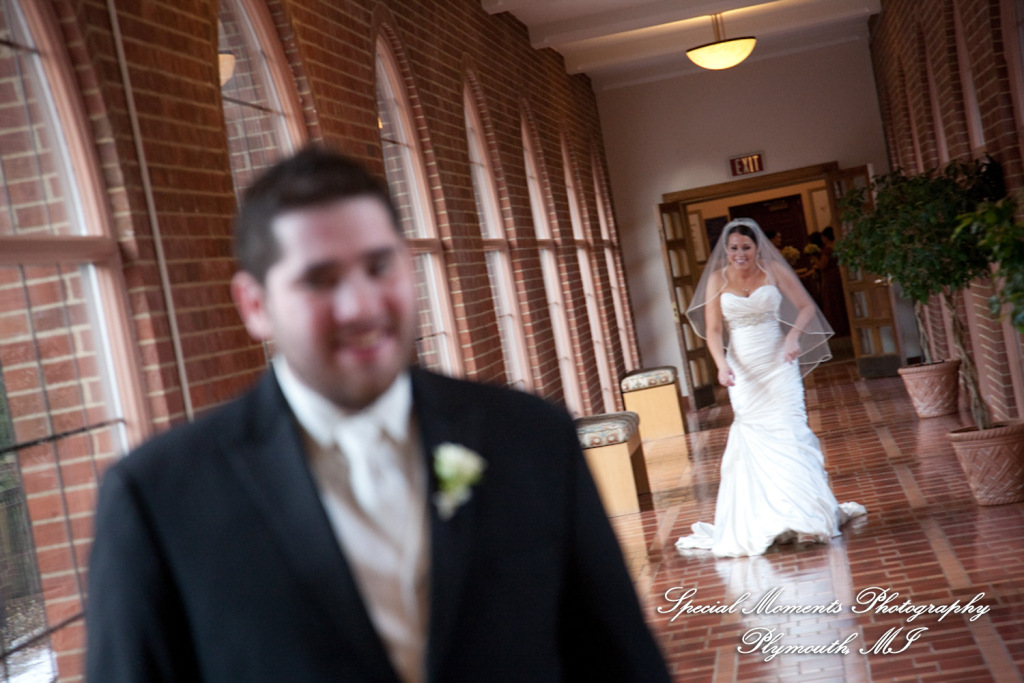 Melissa & Mike at Ss. Mary & Joseph Chapel Plymouth MI wedding photograph