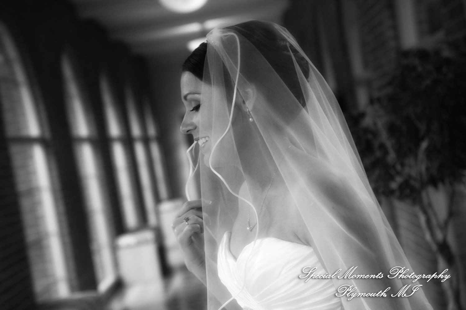 Melissa & Mike at Ss. Mary & Joseph Chapel Plymouth MI wedding photograph