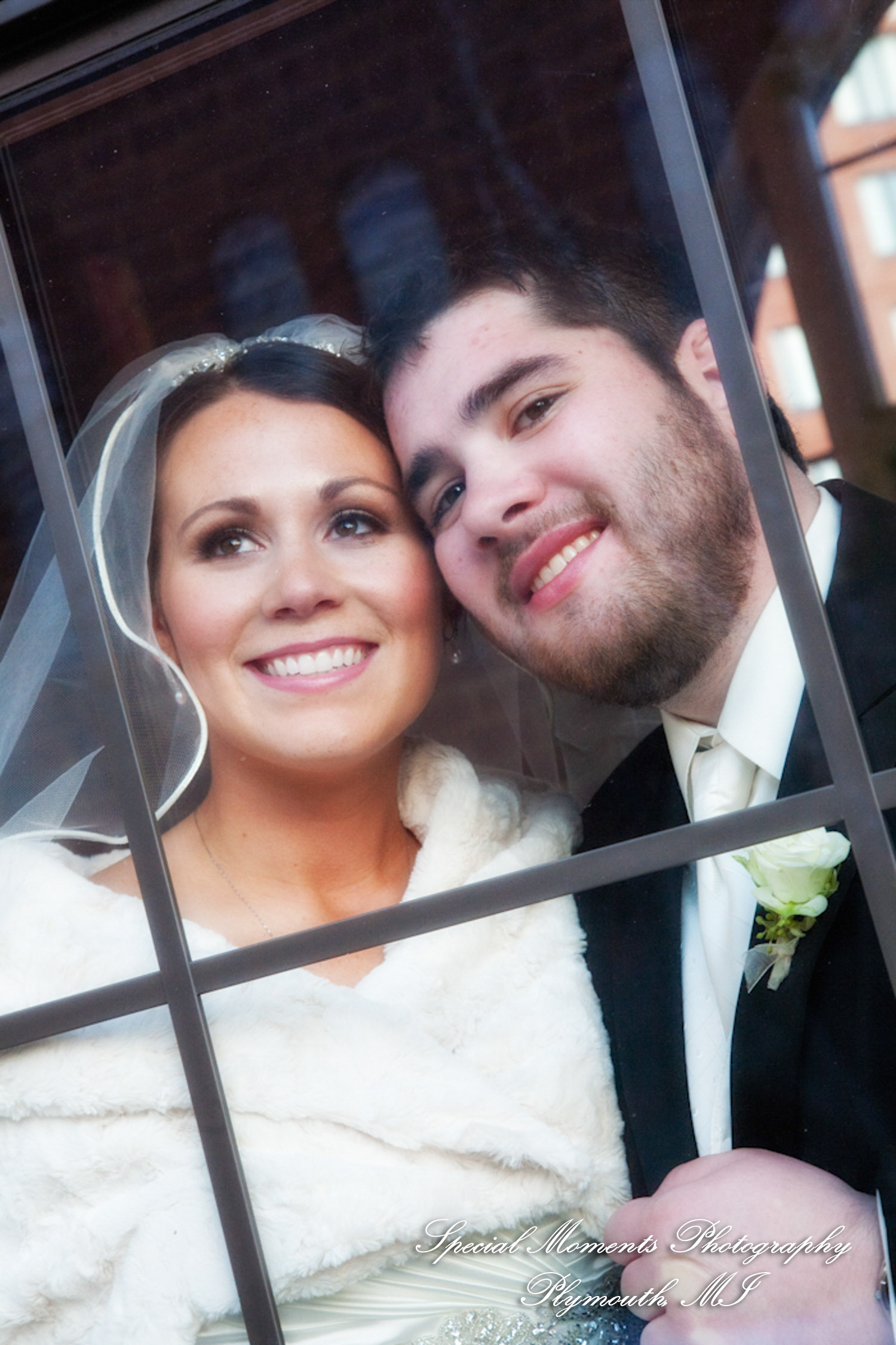 Melissa & Mike at Ss. Mary & Joseph Chapel Plymouth MI wedding photograph