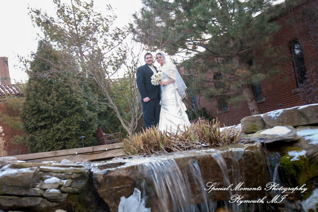 Melissa & Mike at Ss. Mary & Joseph Chapel Plymouth MI wedding photograph
