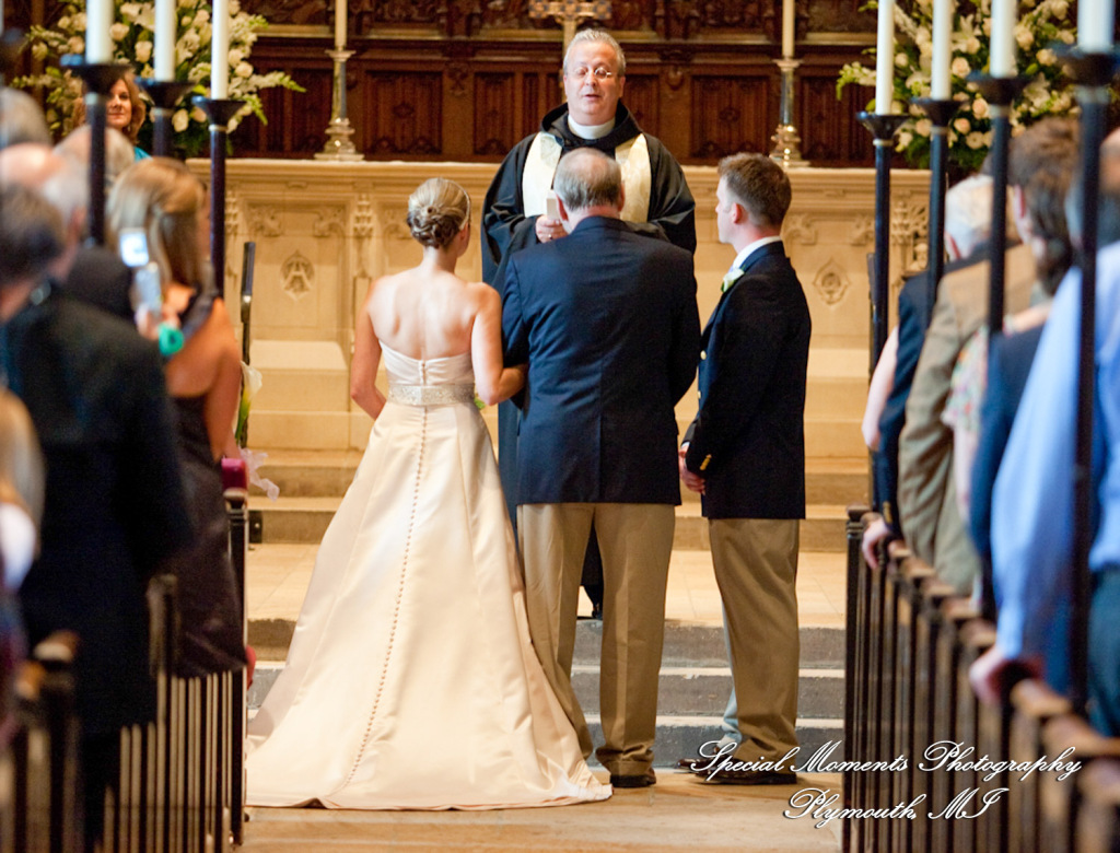 Erin & Patrick at Christ Church Grosse Pointe Grosse Pointe Farms MI wedding photograph