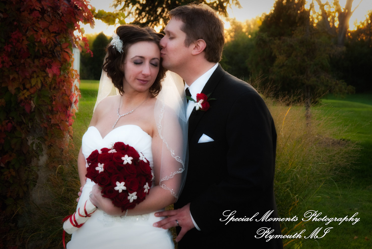 Jennifer & Ian at Glen Oaks Golf Course wedding photography
