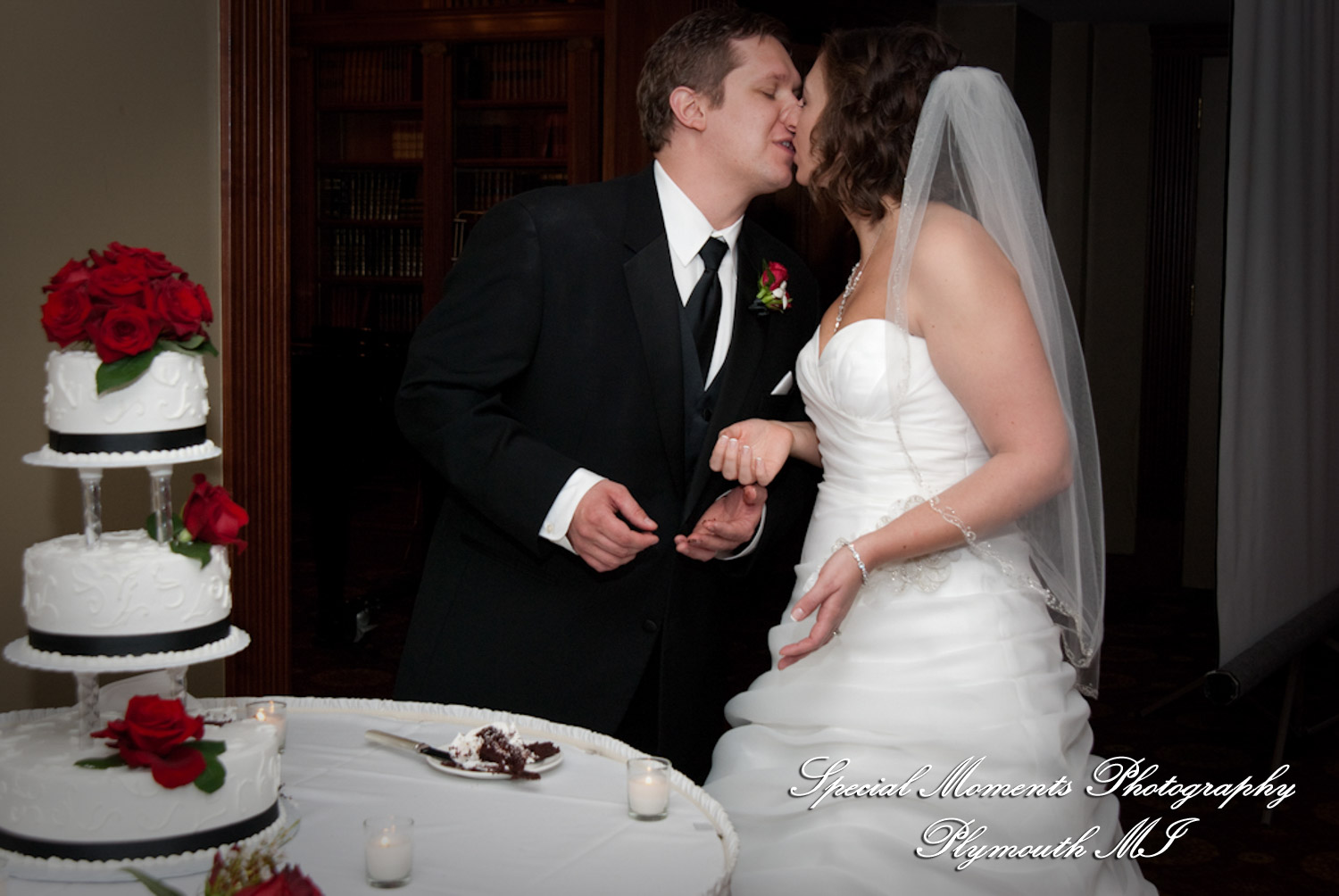 Jennifer & Ian at Glen Oaks Golf Course wedding photography