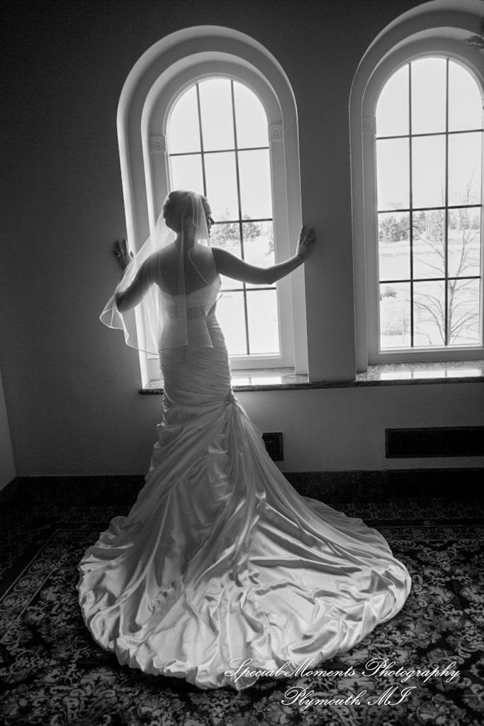 Melissa & Mike at Ss. Mary & Joseph Chapel Plymouth MI wedding photograph